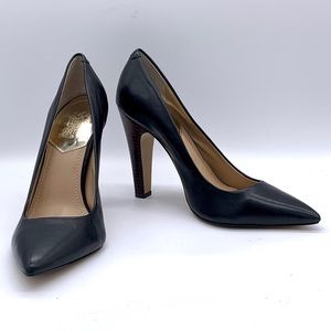 NWOT Vince Camuto Classy heels